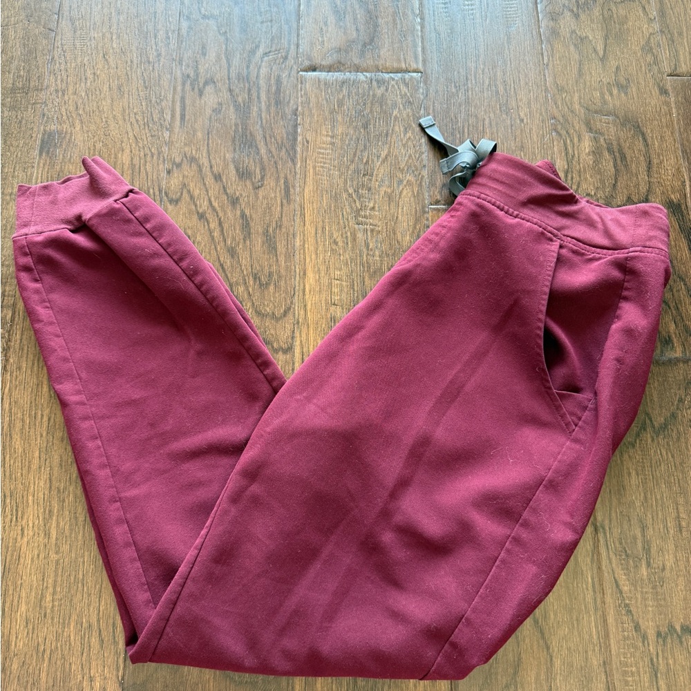 Figs Zamora joggers. Size small